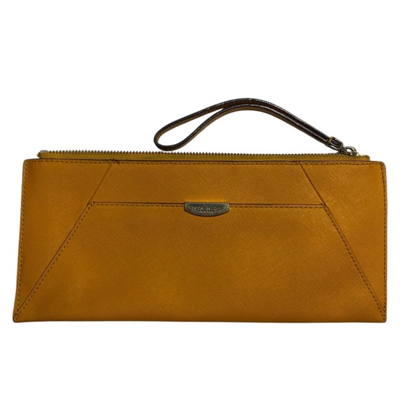 henri bendel Handbags - Henri Bendel Tan Wristlet Wristlet